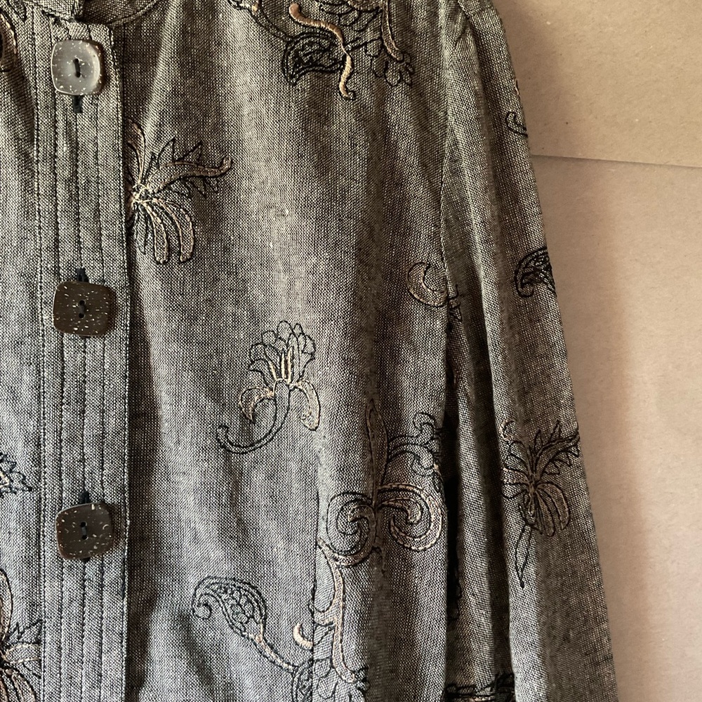 R Q T jacket. Embroidered. Linen blend. Gray. Size 14 - Picture 4 of 12